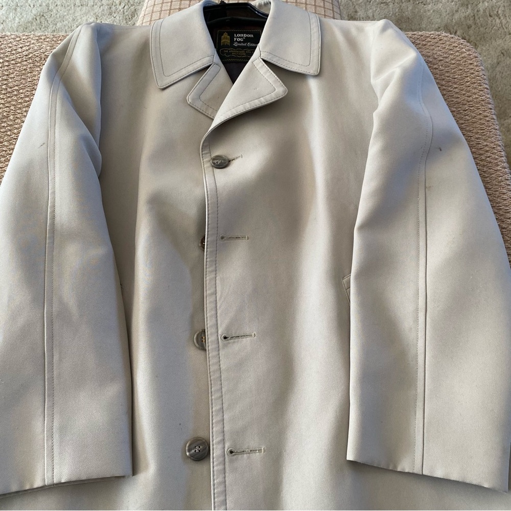 VINTAGE London Fog Men’s Dress Coat